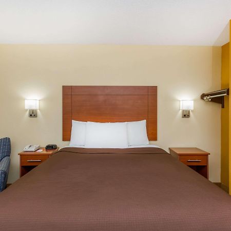 Howard Johnson By Wyndham Spartanburg Expo Center Esterno foto