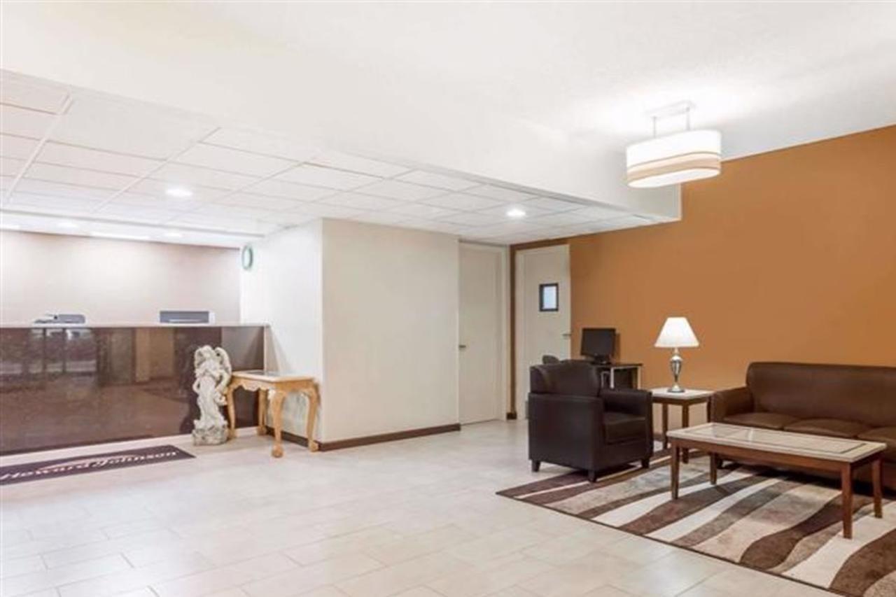 Howard Johnson By Wyndham Spartanburg Expo Center Esterno foto